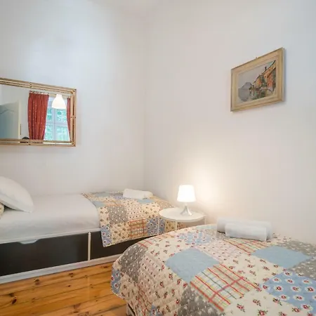 Campo Pequeno 3bdr Appartamento