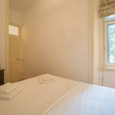 Appartamento Campo Pequeno 3bdr Lisbona